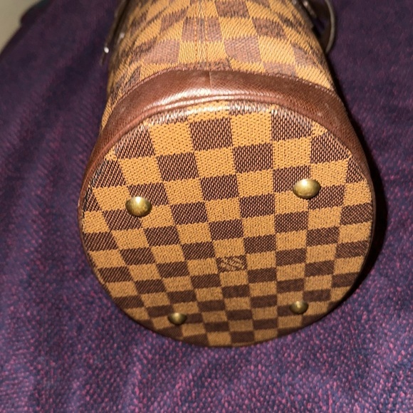 Louis Vuitton Damier Ebene Marais Bucket Bag (EUC) - Picture 10 of 15